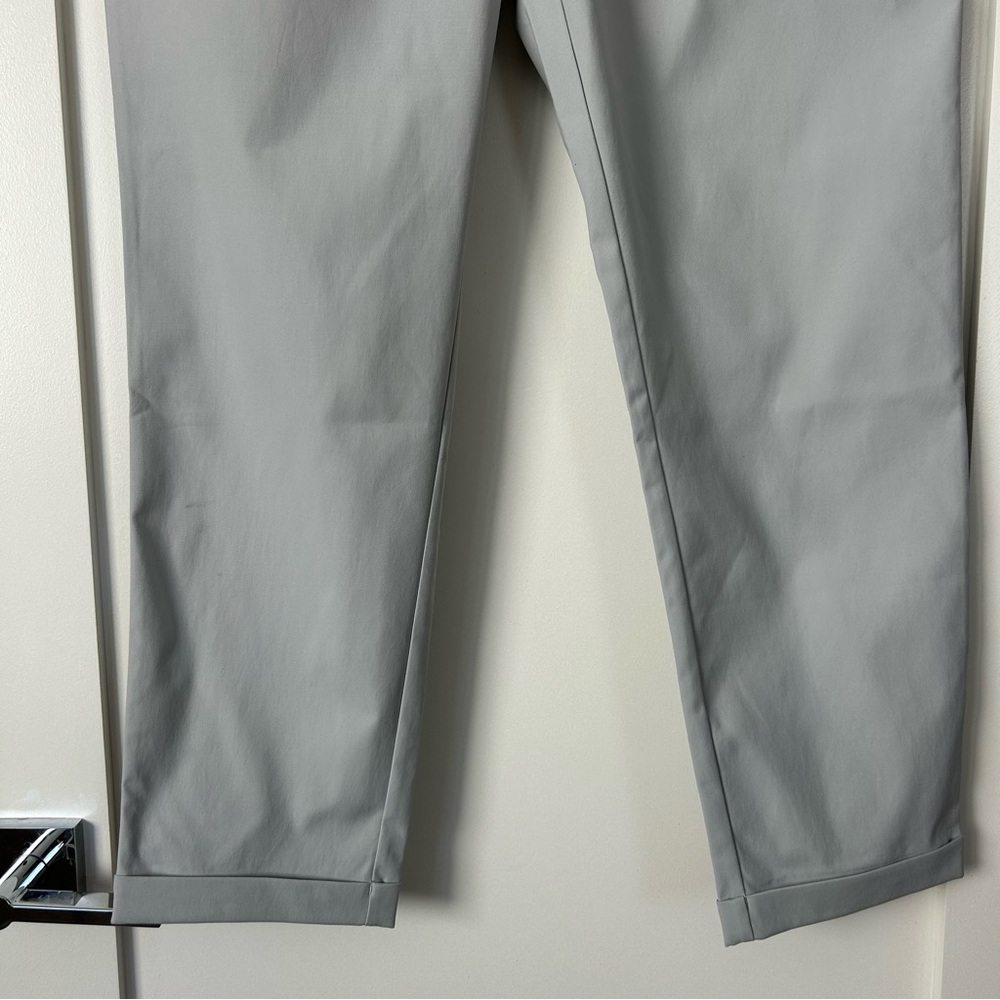 Vuori Meta Chino Slim Straight Pants Light Grey Size 36 - Picture 3 of 16
